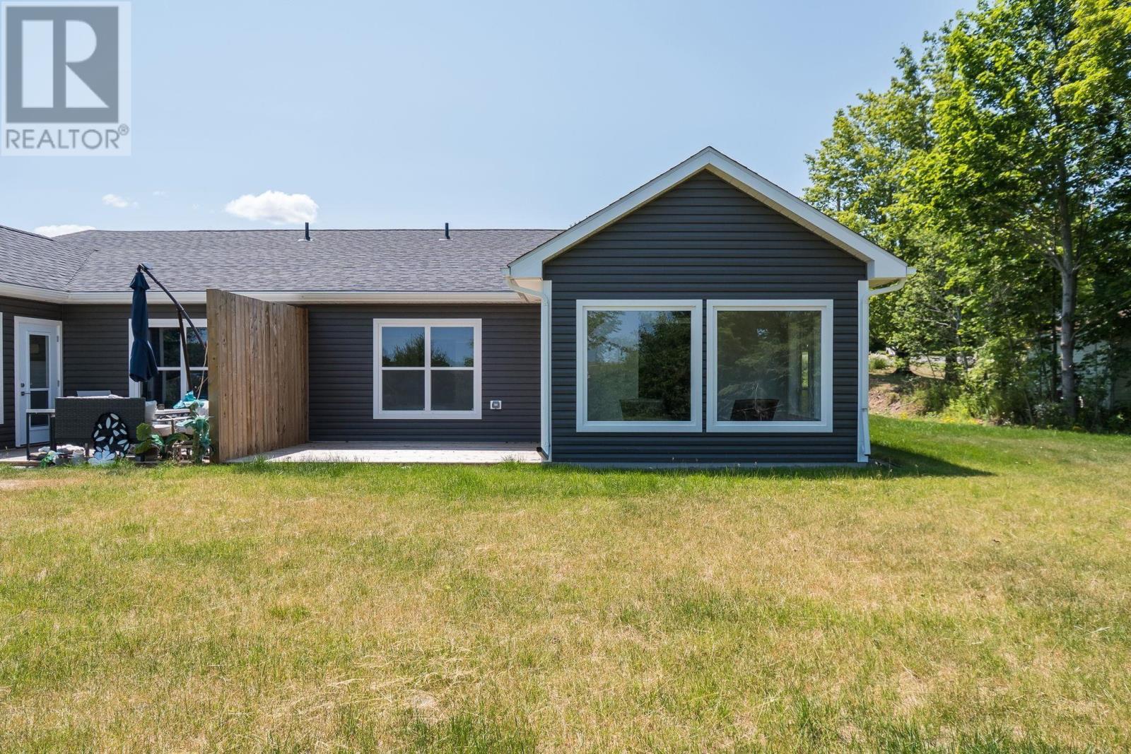 36 Pemberton Avenue Avenue - 3