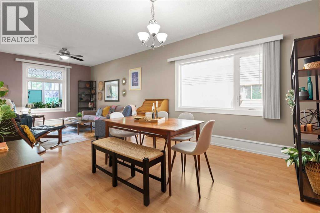 303 8 Street SE — photo 11