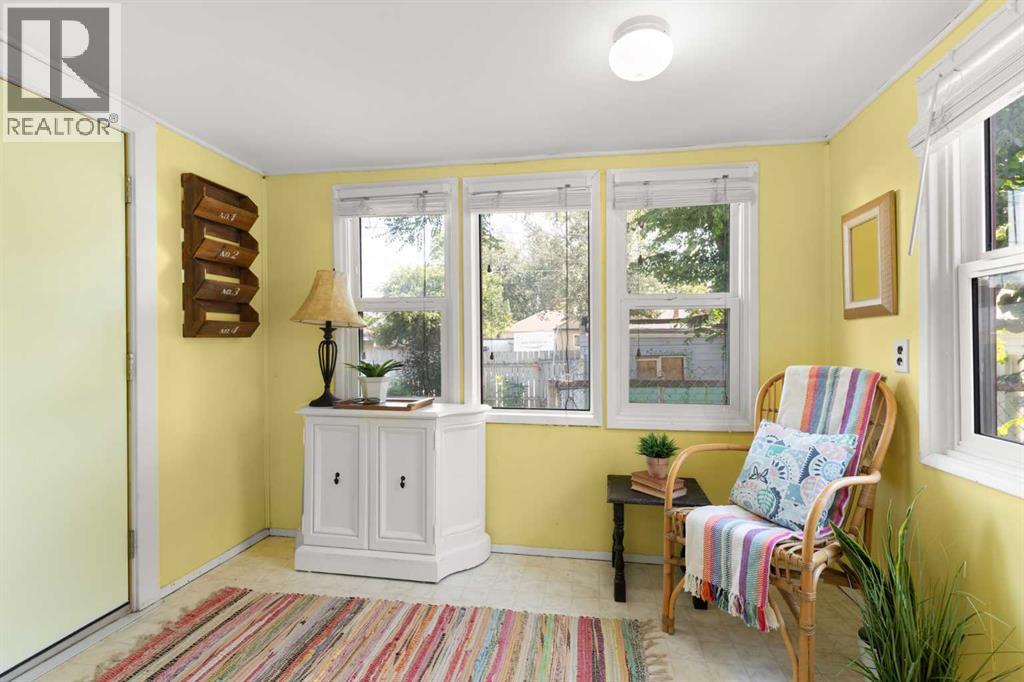 303 8 Street SE — photo 19