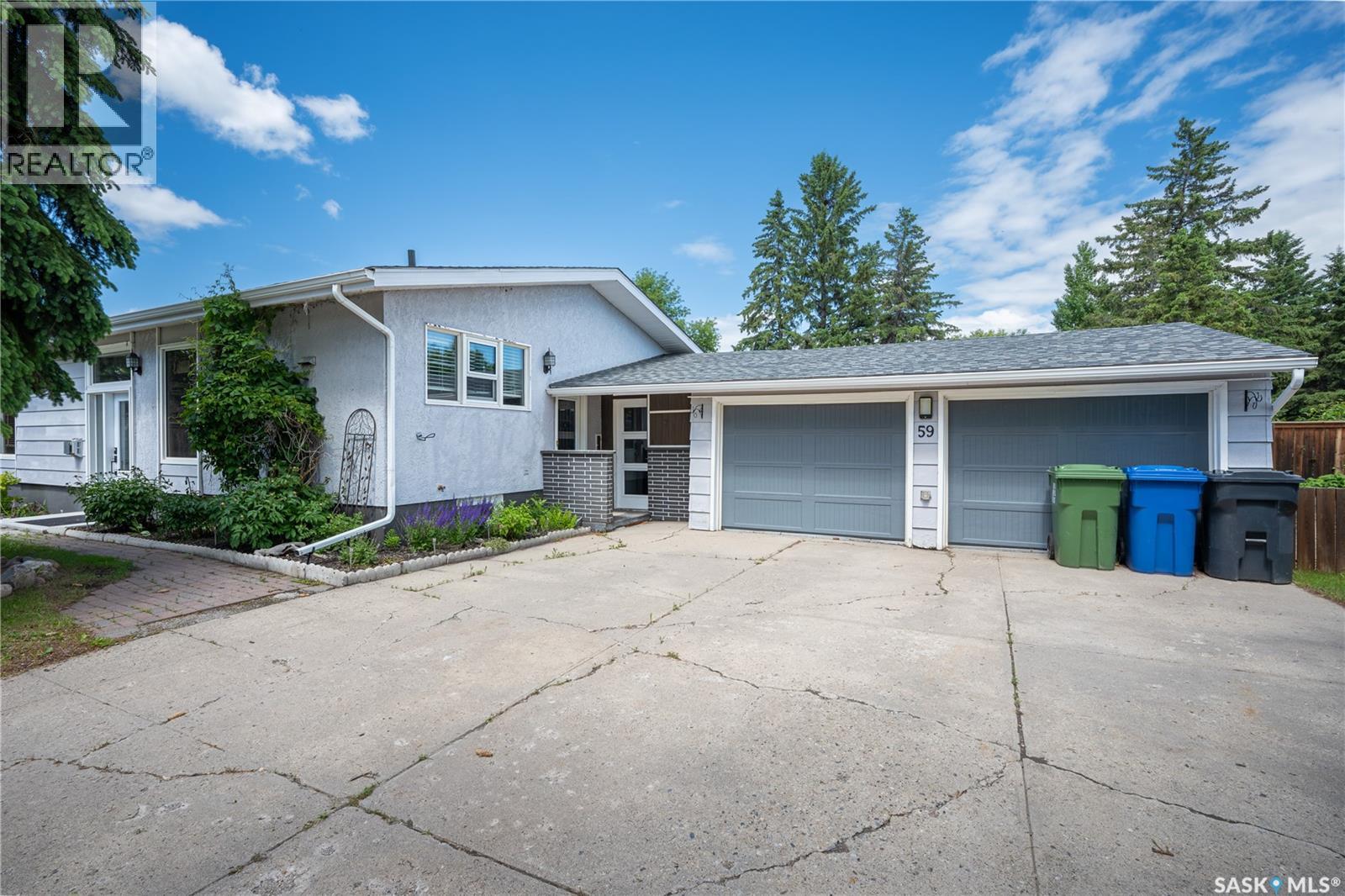 59 Deerwood CRESCENT - 1