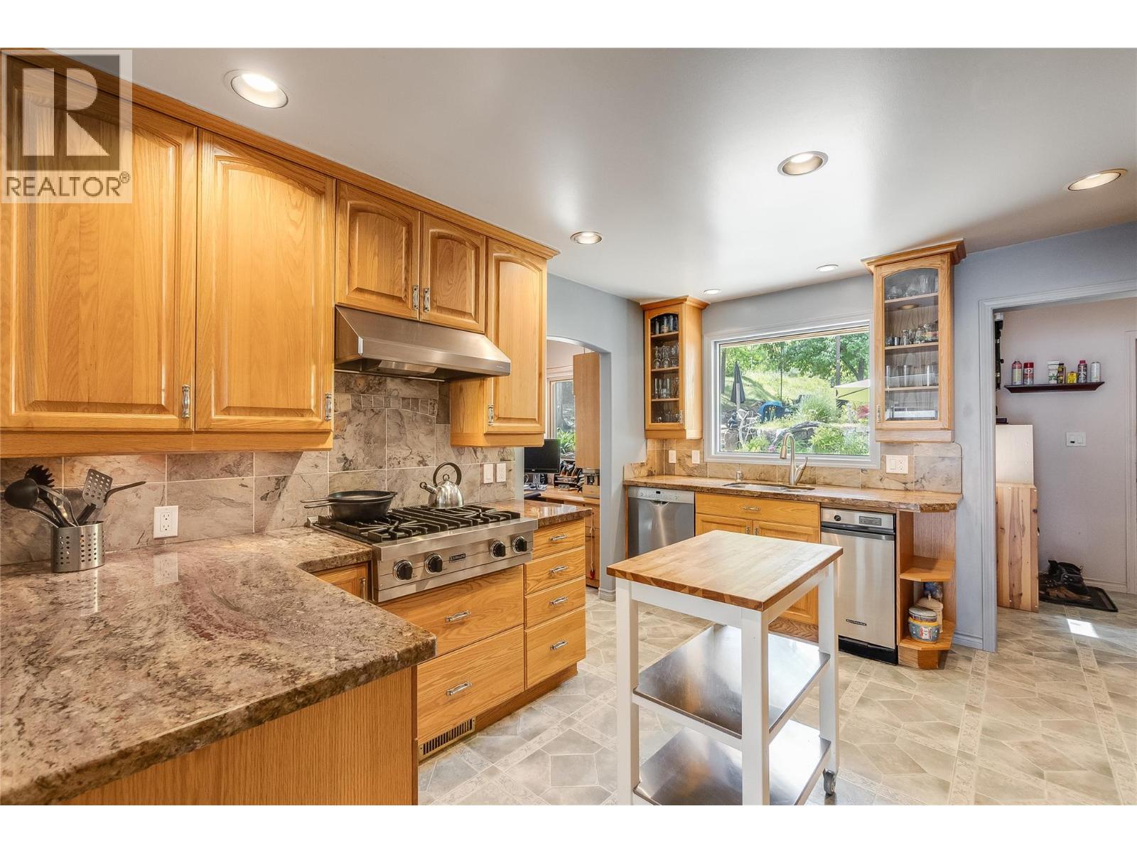 464 Rainbow Drive - 12