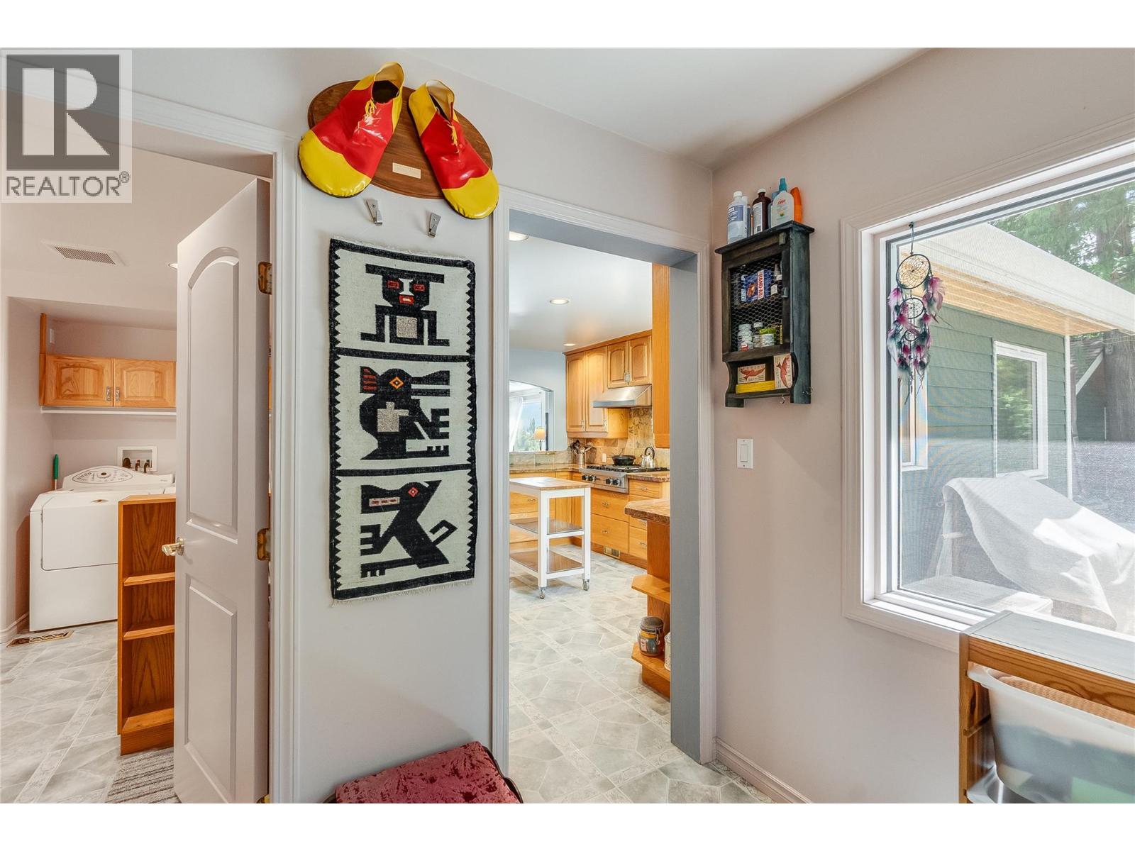 464 Rainbow Drive - 9