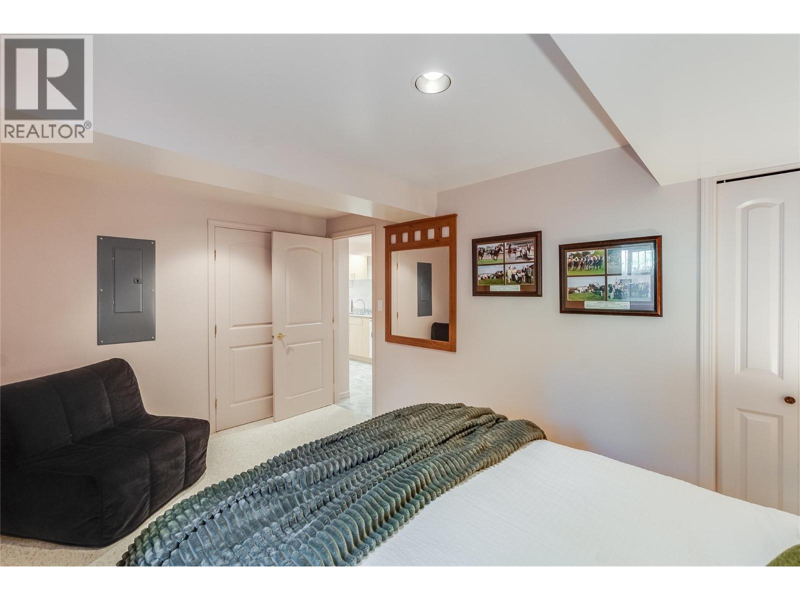 464 Rainbow Drive - 66