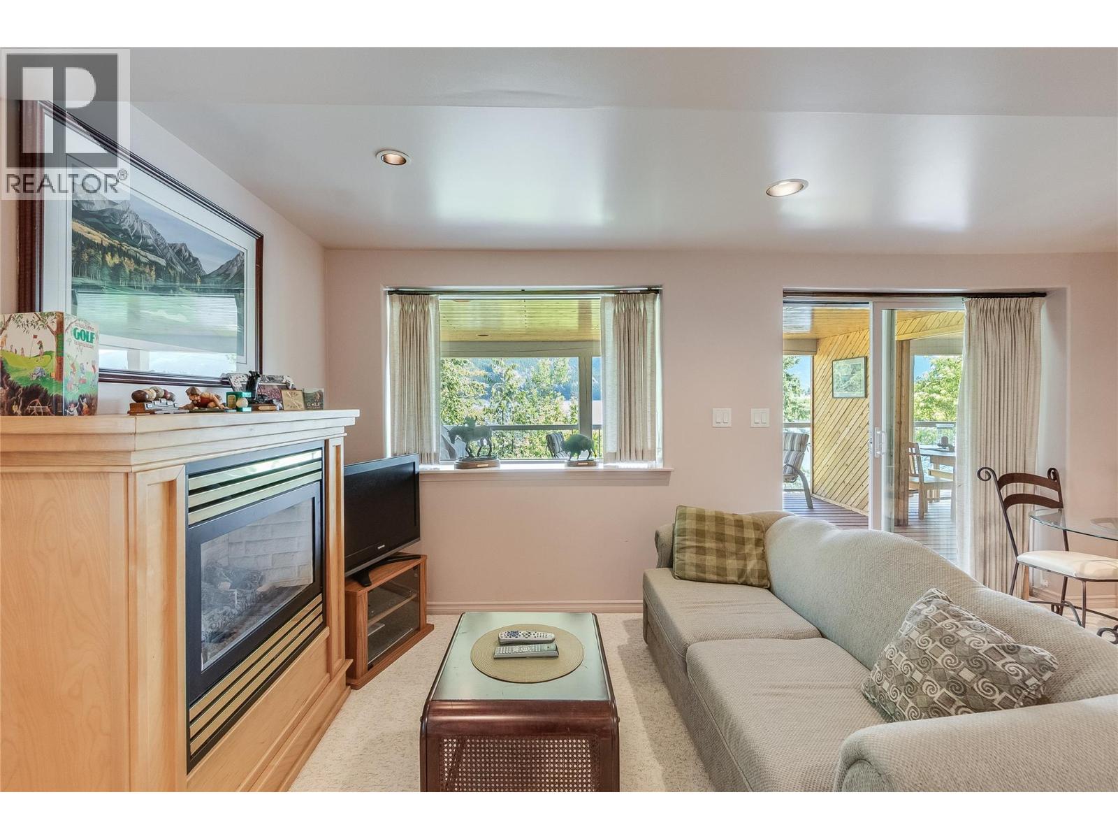 464 Rainbow Drive - 55