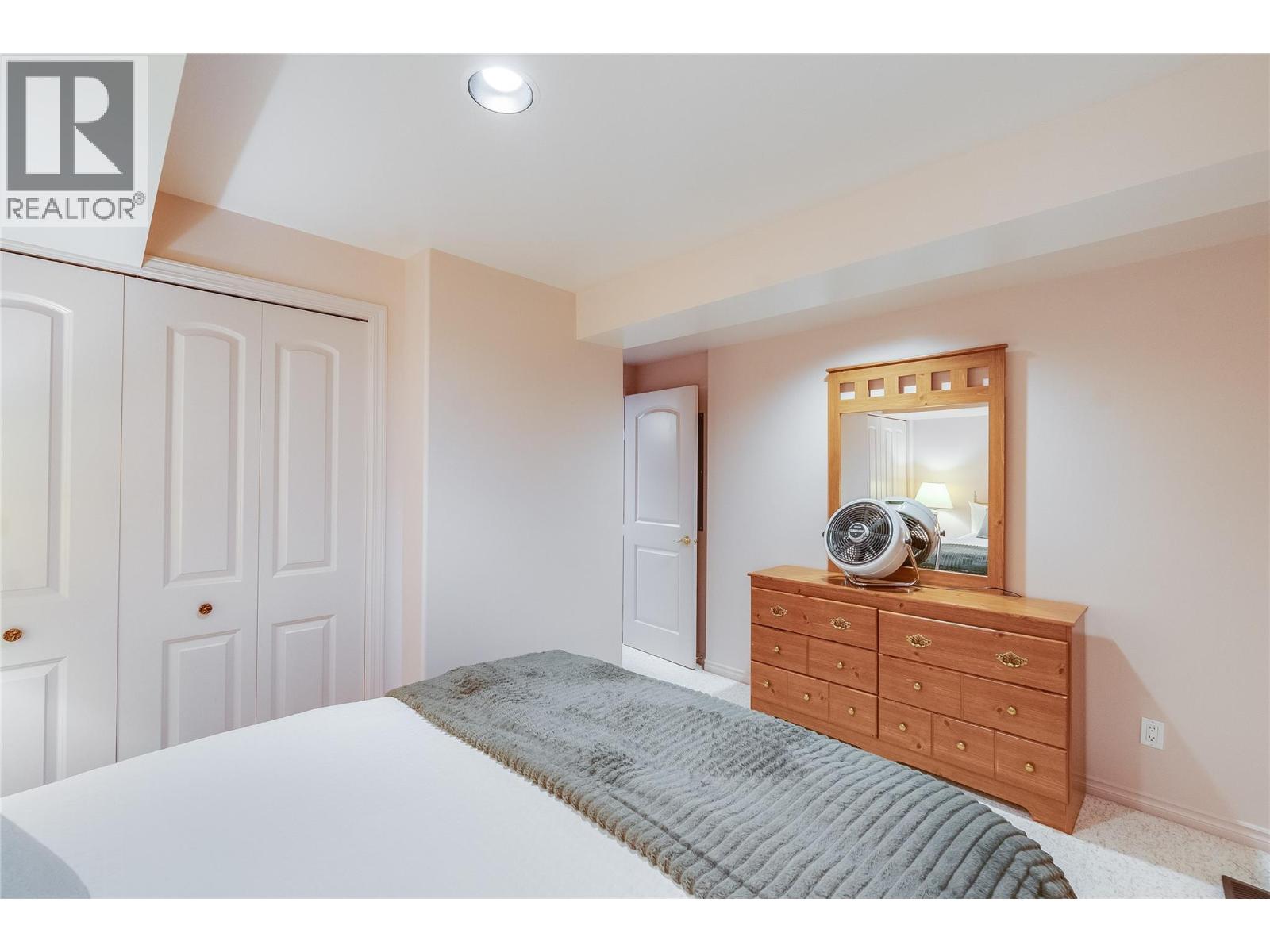 464 Rainbow Drive - 79