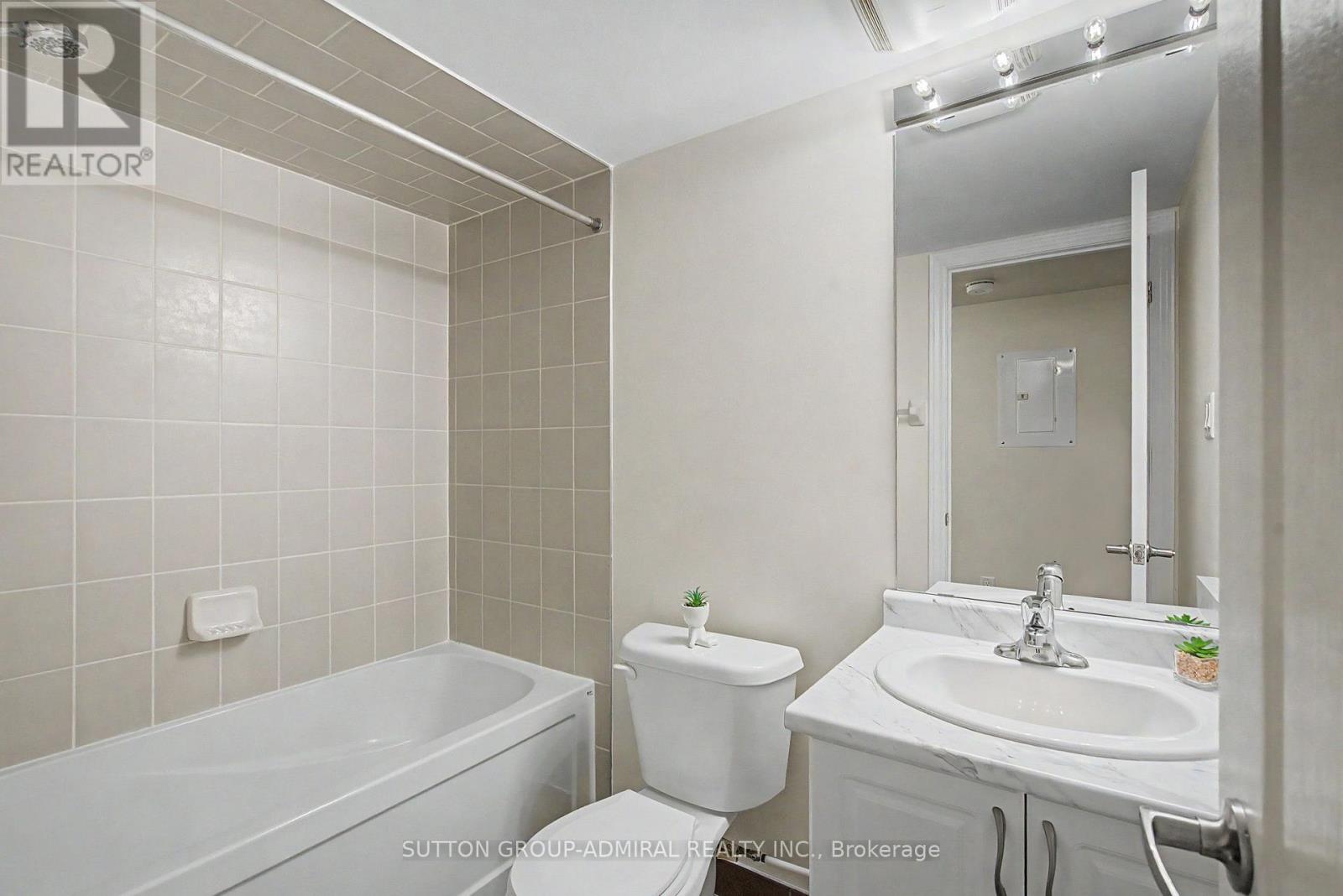 #73 2441 GREENWICH DRIVE - 12