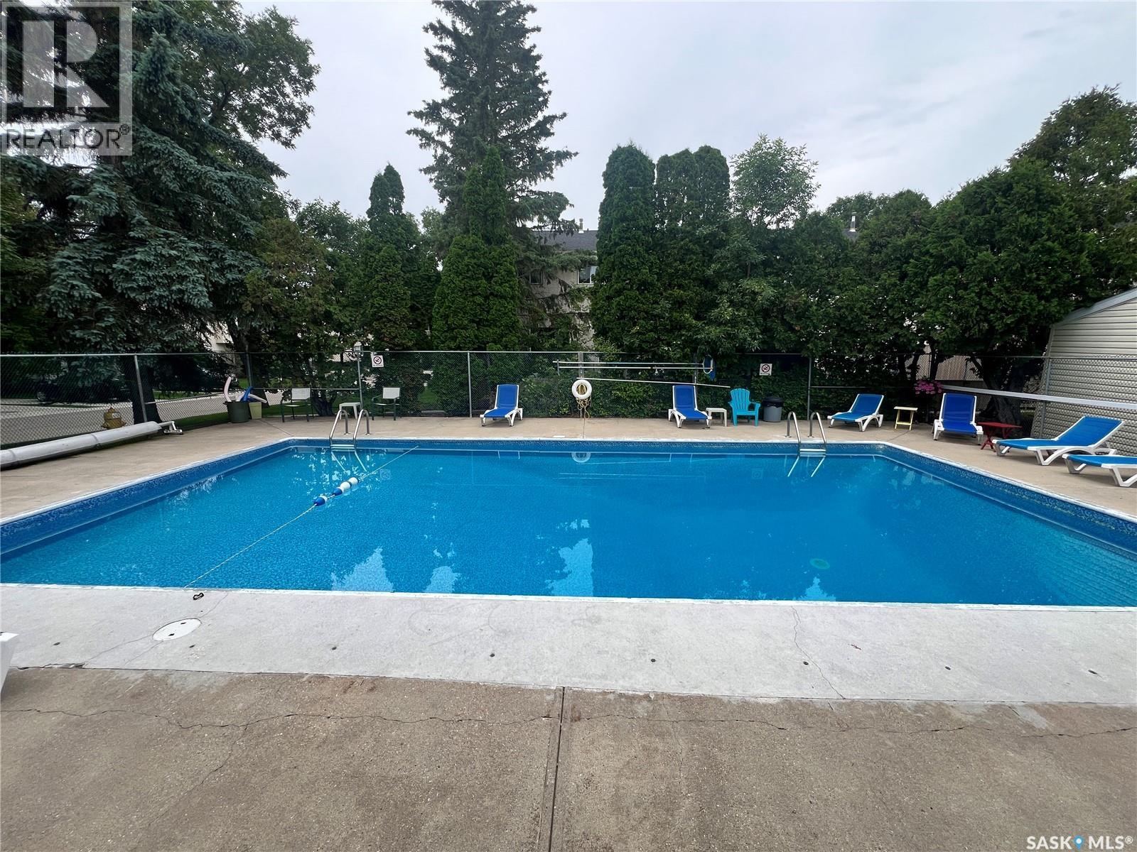 #34 Killarney WAY - 40