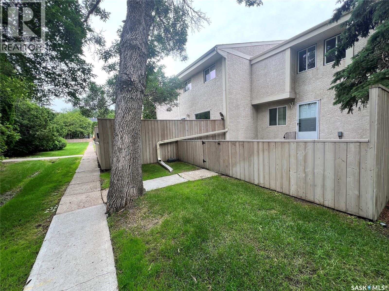 #34 Killarney WAY - 44