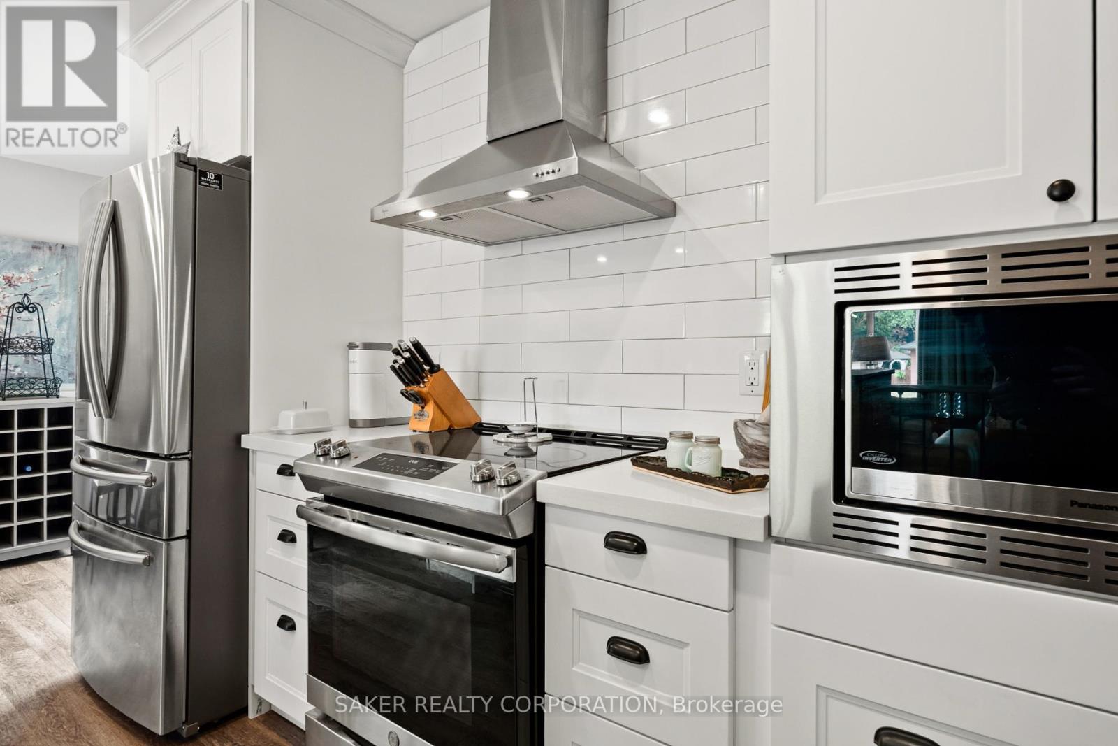 1418 HELENA MONTAGUE AVENUE - 24