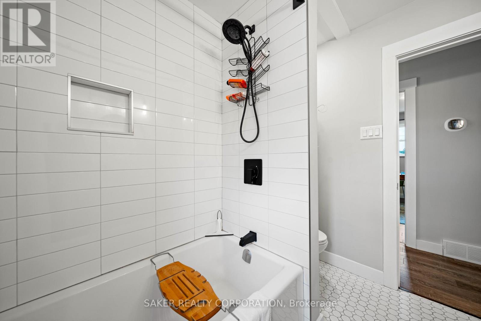 1418 HELENA MONTAGUE AVENUE - 34