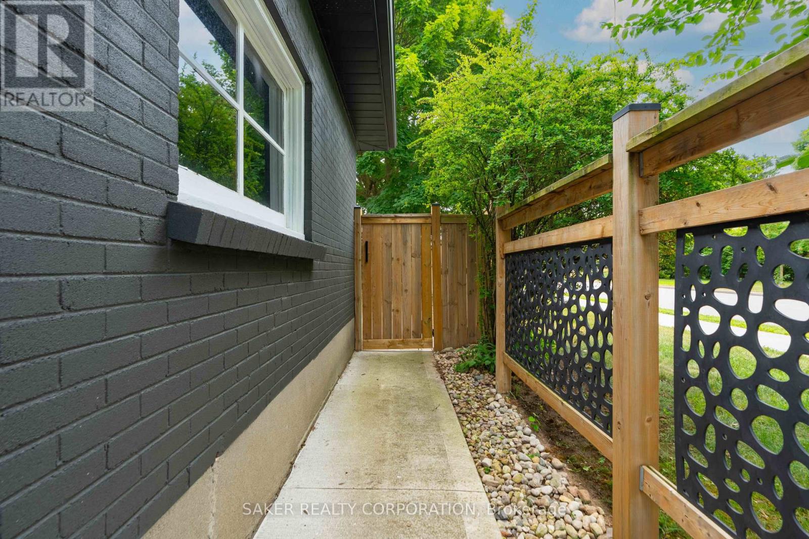 1418 HELENA MONTAGUE AVENUE - 4
