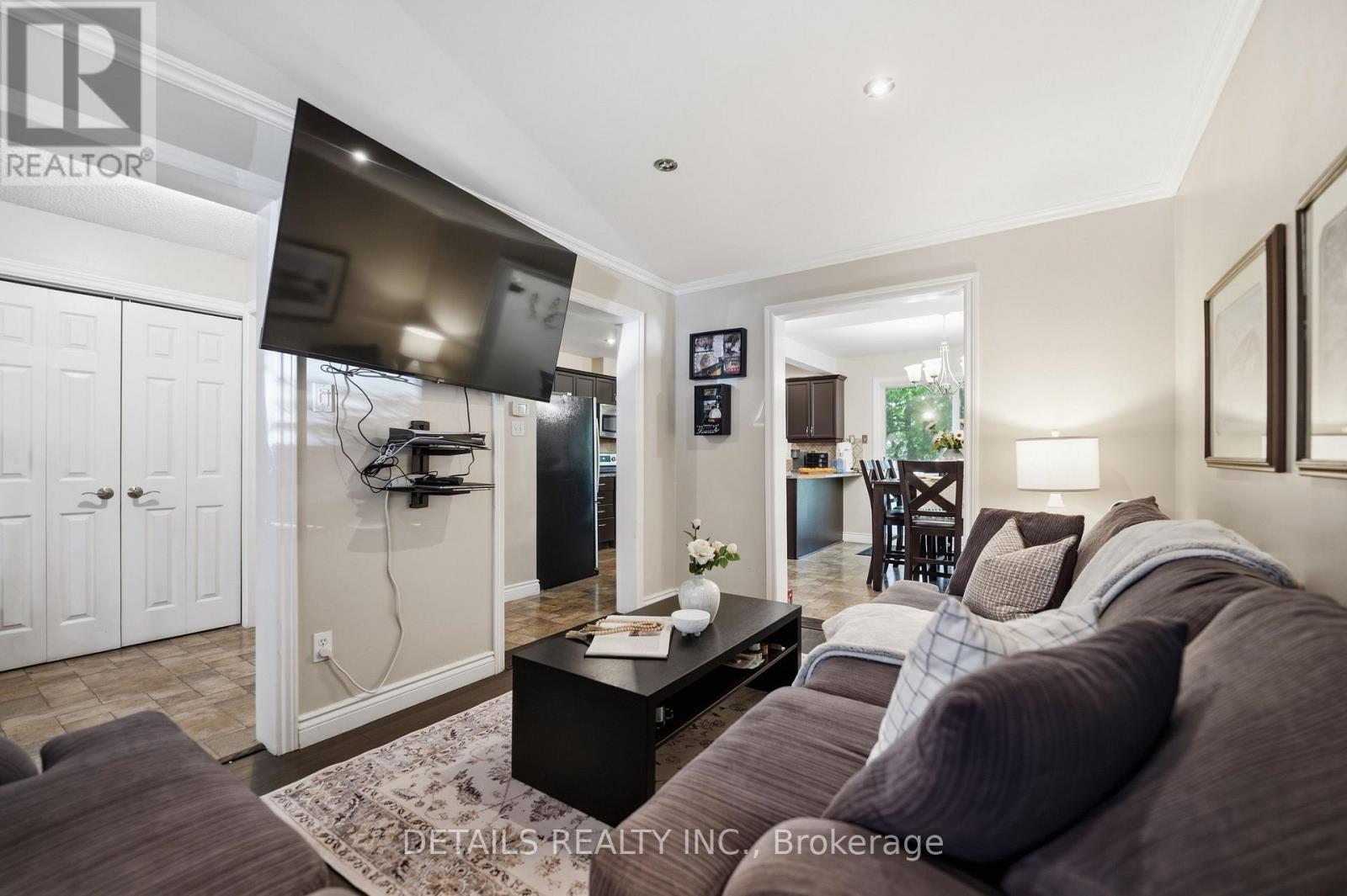 24 SOUTHPORT DRIVE - 10