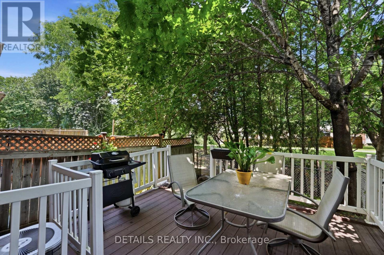 24 SOUTHPORT DRIVE - 44