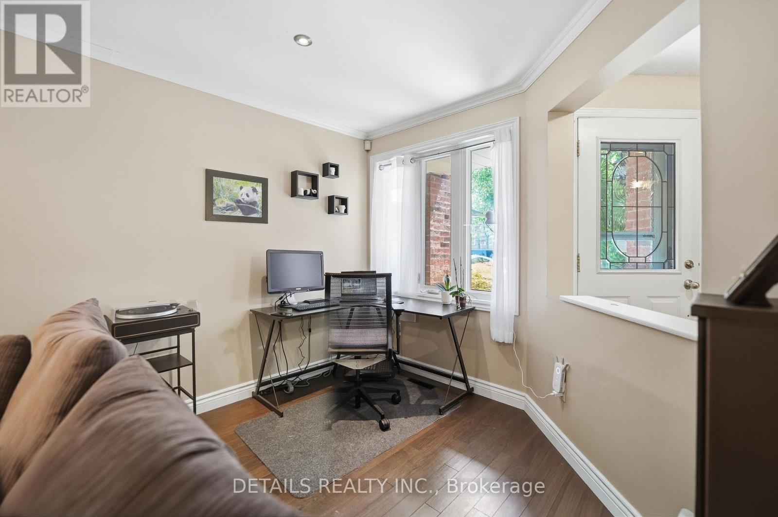 24 SOUTHPORT DRIVE - 6