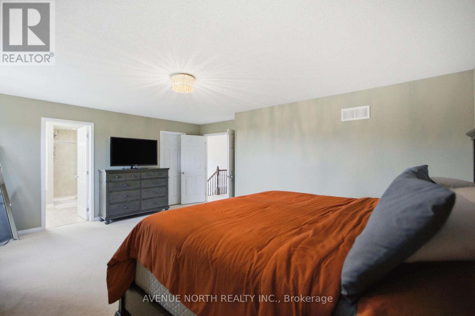 112 SUNITA CRESCENT - 24