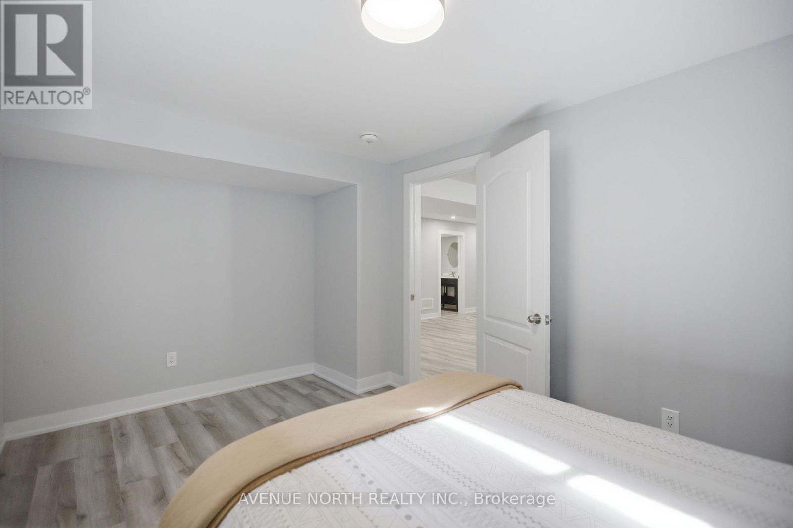 112 SUNITA CRESCENT - 38