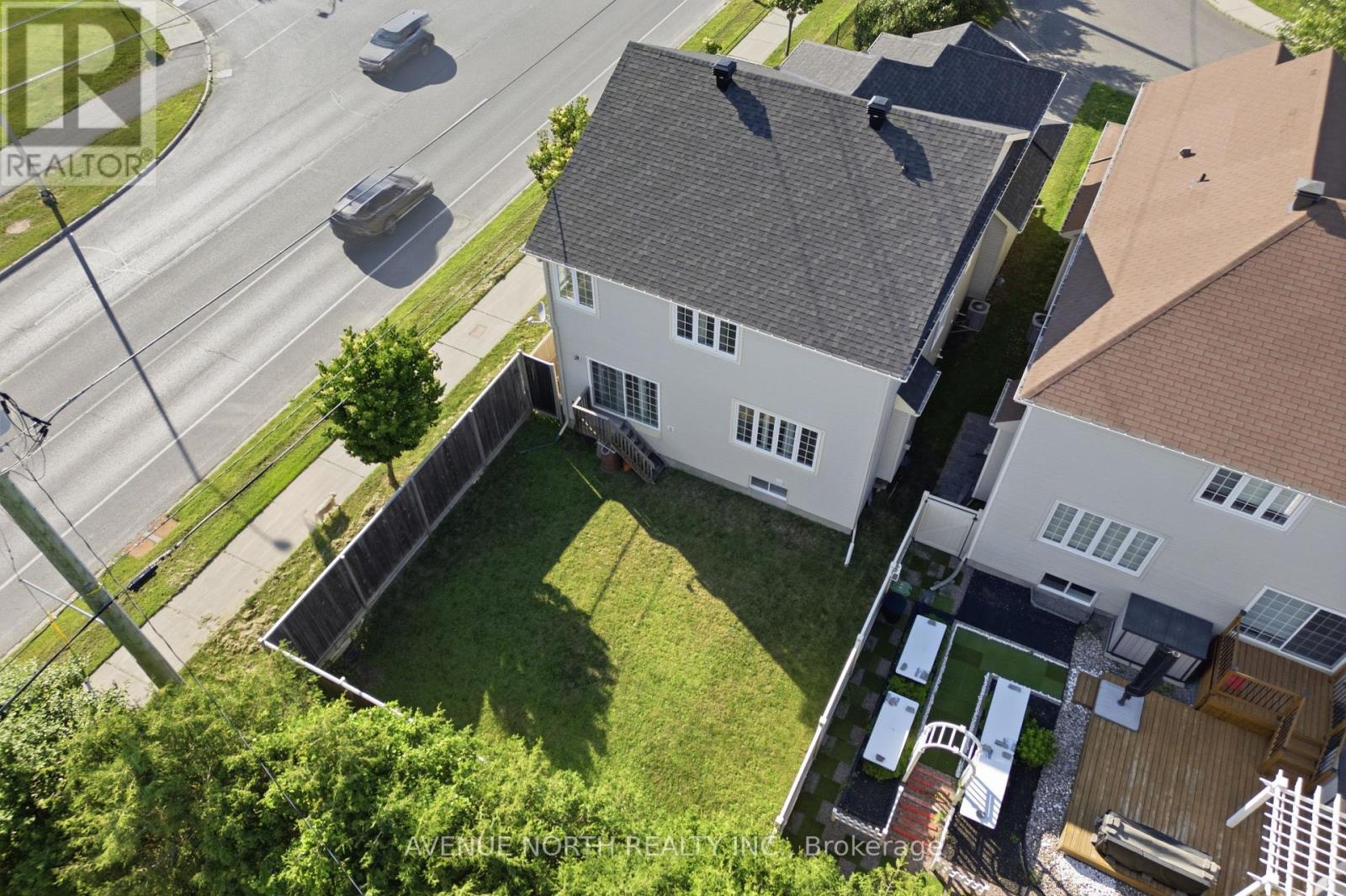 112 SUNITA CRESCENT - 42