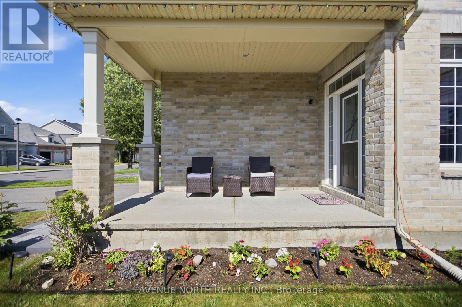 112 SUNITA CRESCENT - 5