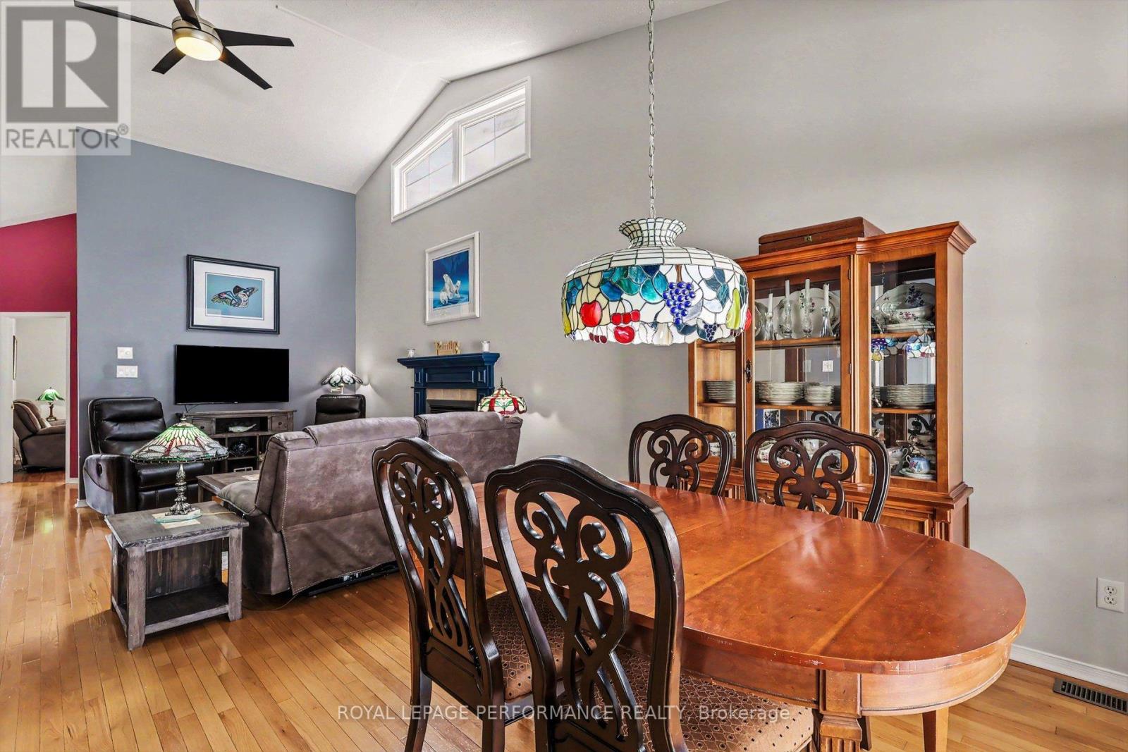 2110 RICARDO STREET - 11