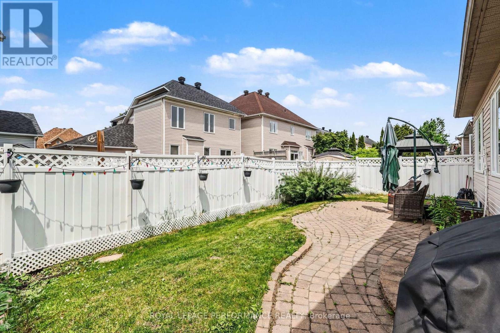 2110 RICARDO STREET - 31