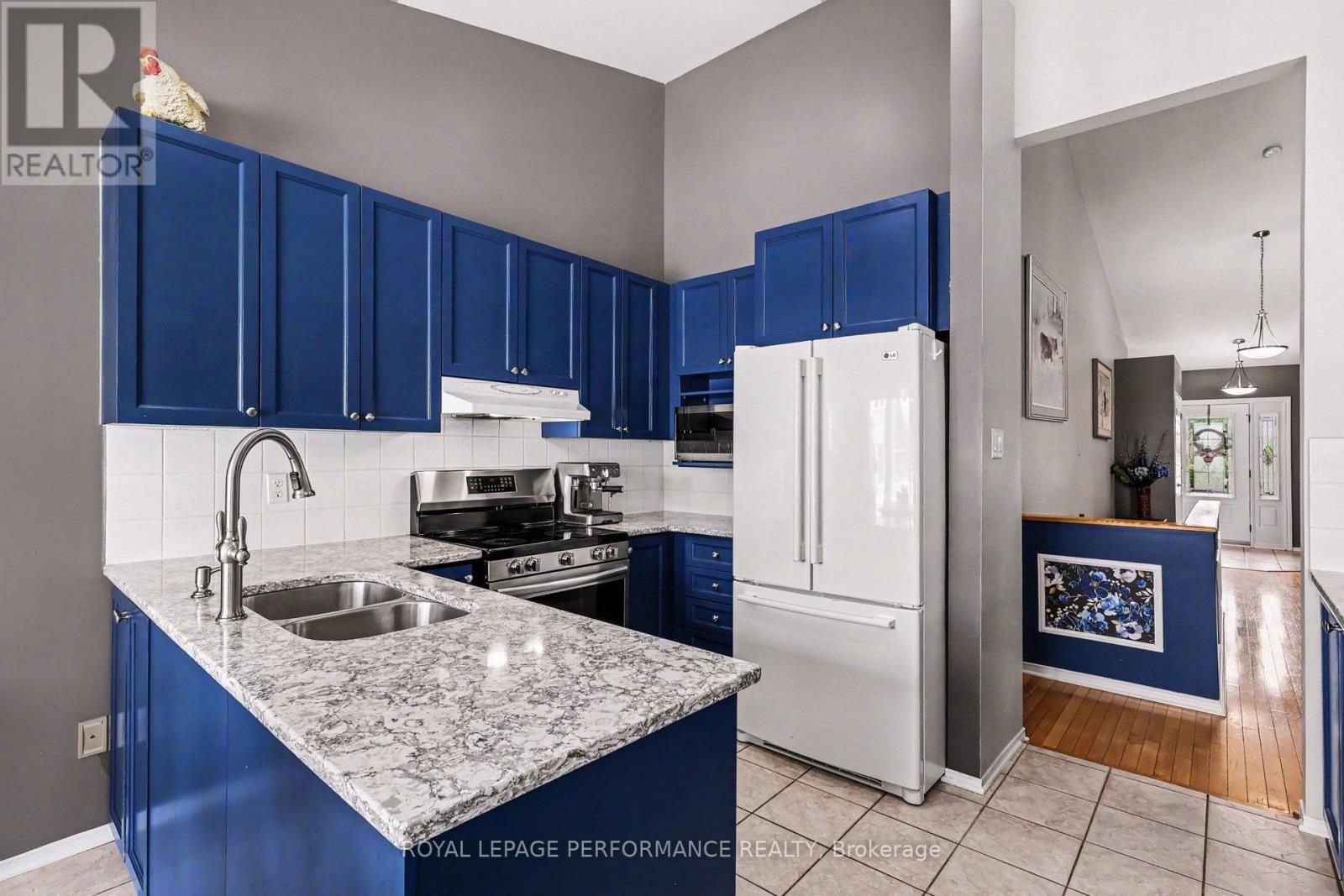 2110 RICARDO STREET - 7