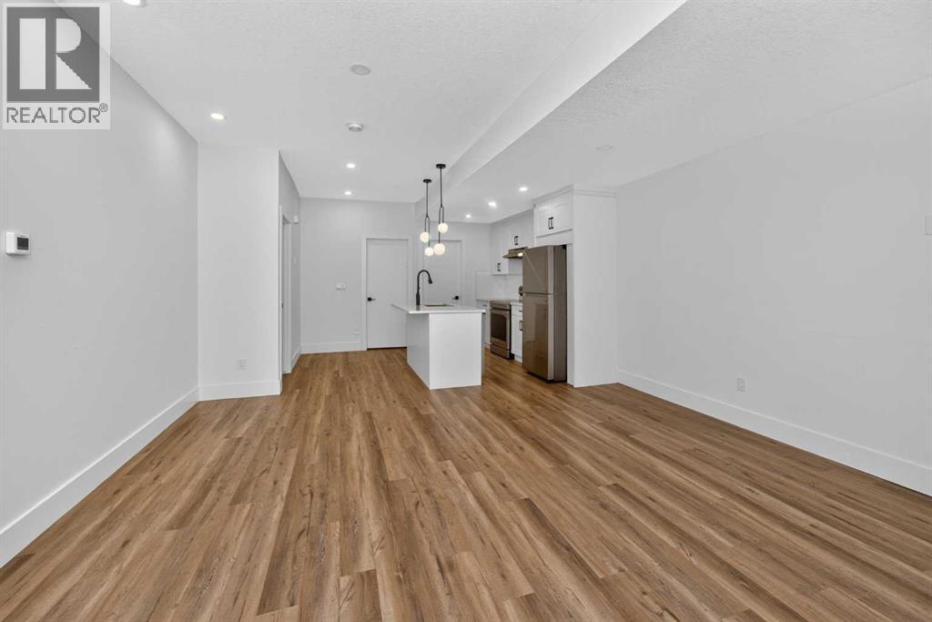 219 18 Avenue NE — photo 35