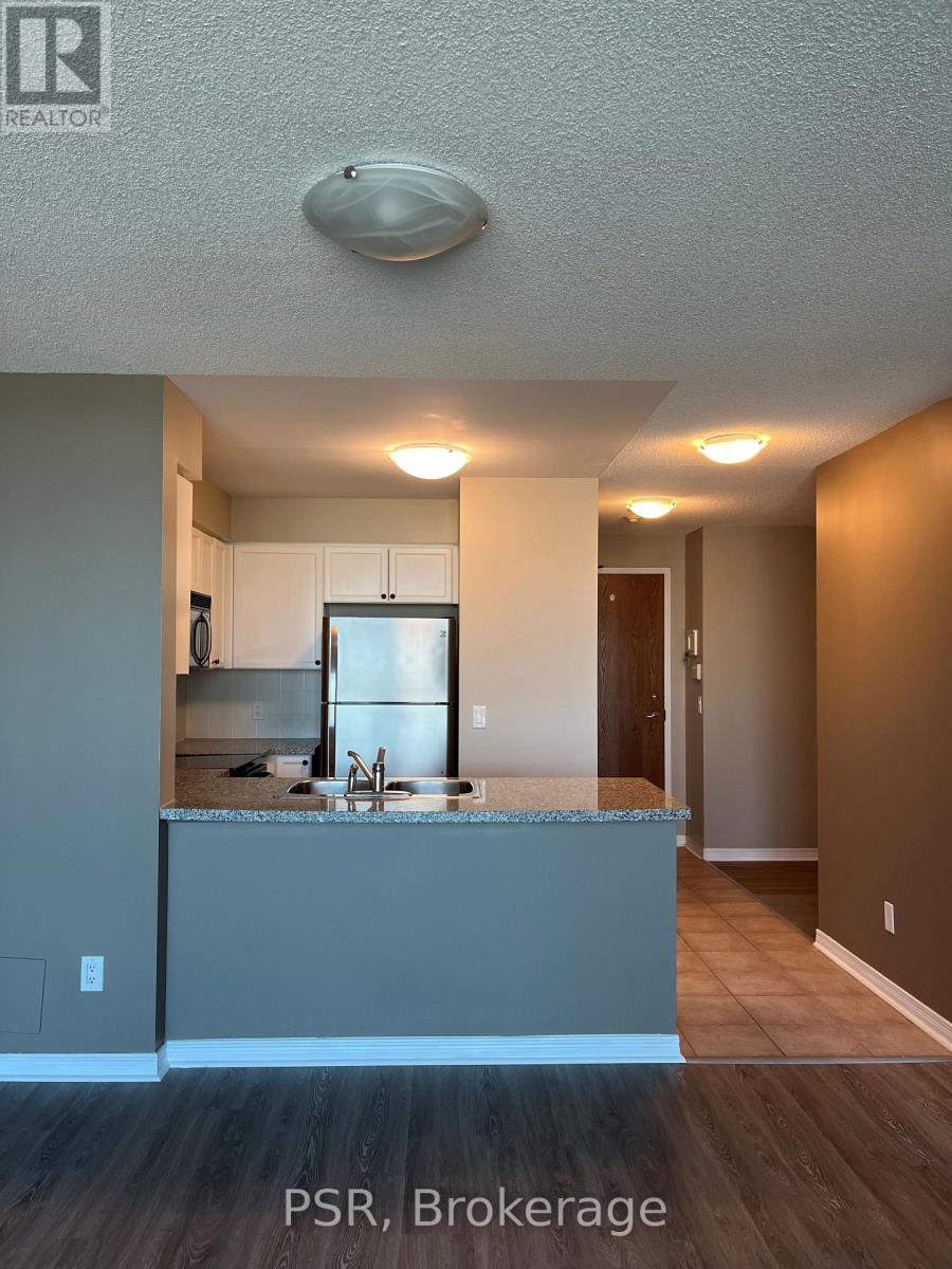 #PH10 4889 KIMBERMOUNT AVENUE - 9