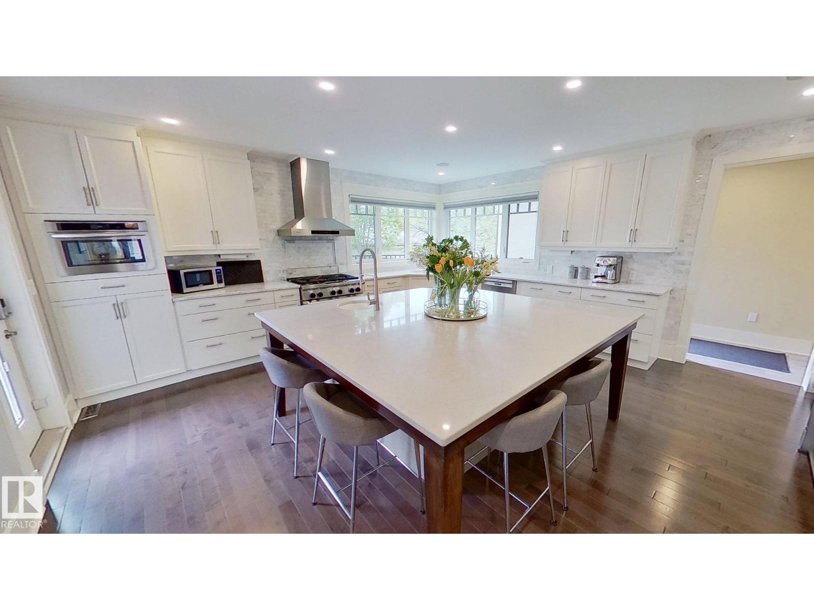 11313 127 ST NW - 9