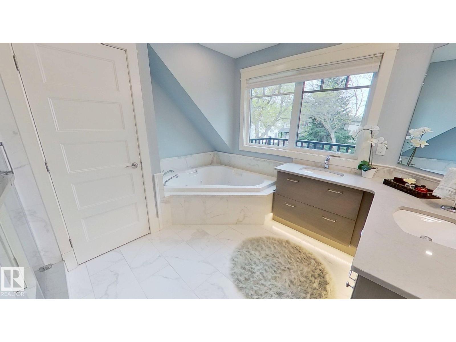 11313 127 ST NW - 15