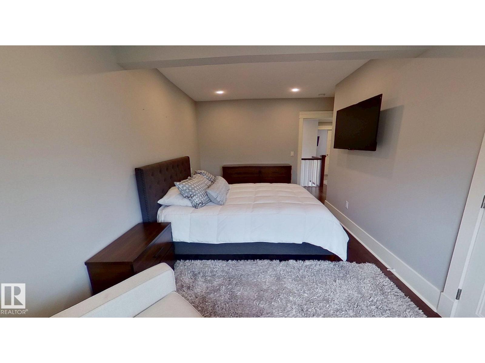 11313 127 ST NW - 21