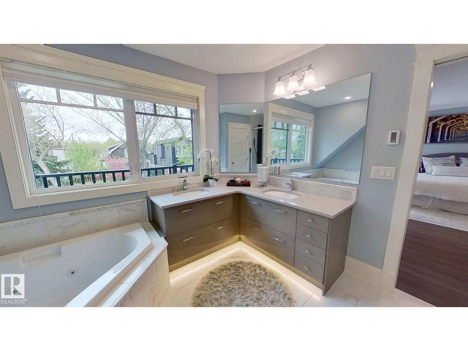 11313 127 ST NW - 16