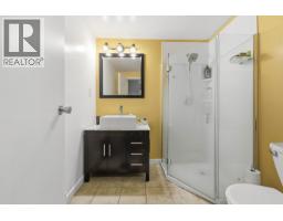 2270 Dawes Hill Road, Coquitlam, BC V3K1N3 Photo 11