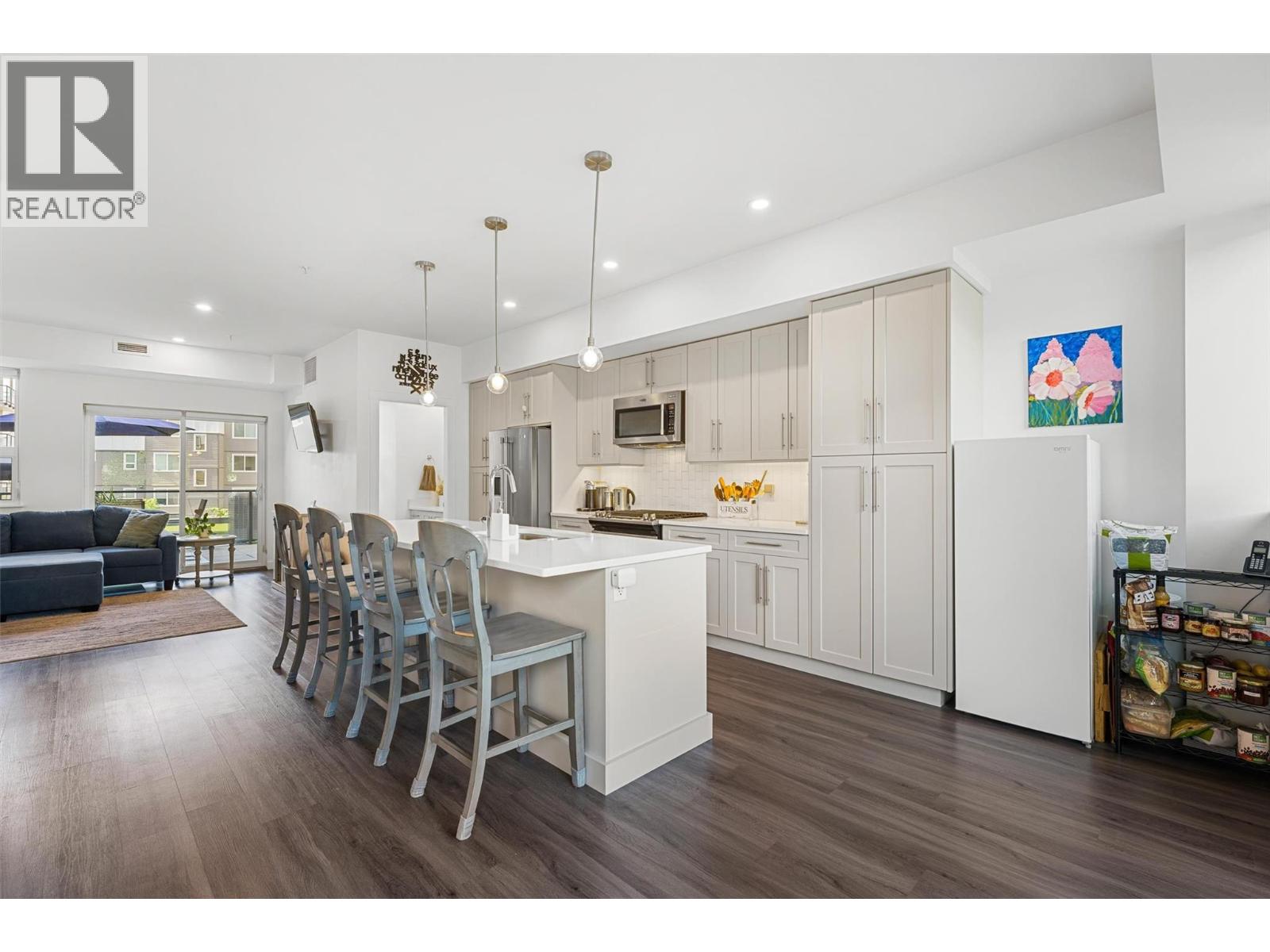 #103 3630 Mission Springs Drive - 6