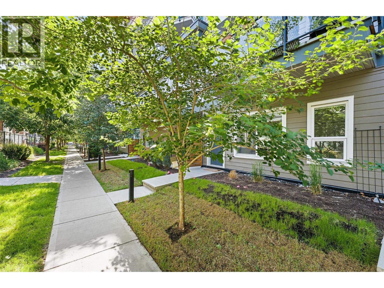 #103 3630 Mission Springs Drive - 31