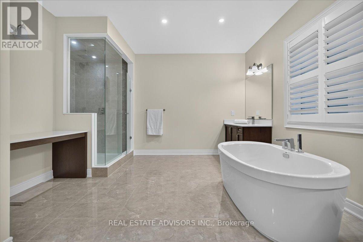52 DAISY MEADOW CRESCENT - 21