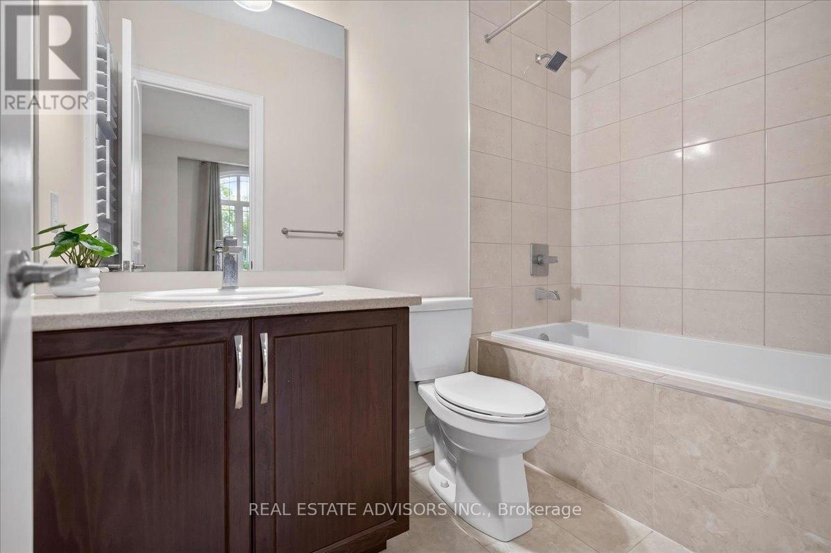 52 DAISY MEADOW CRESCENT - 25