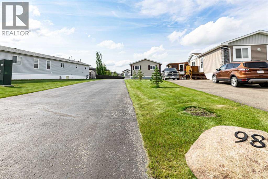 PAVED DRIVEWAY