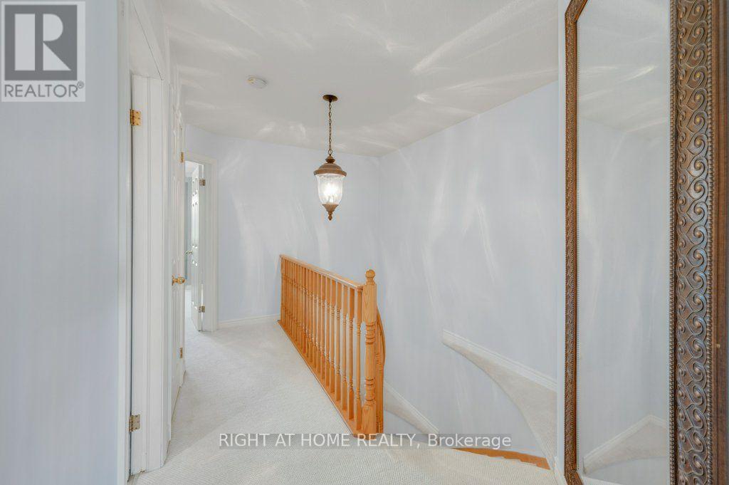 64 FOXBOROUGH DRIVE - 16