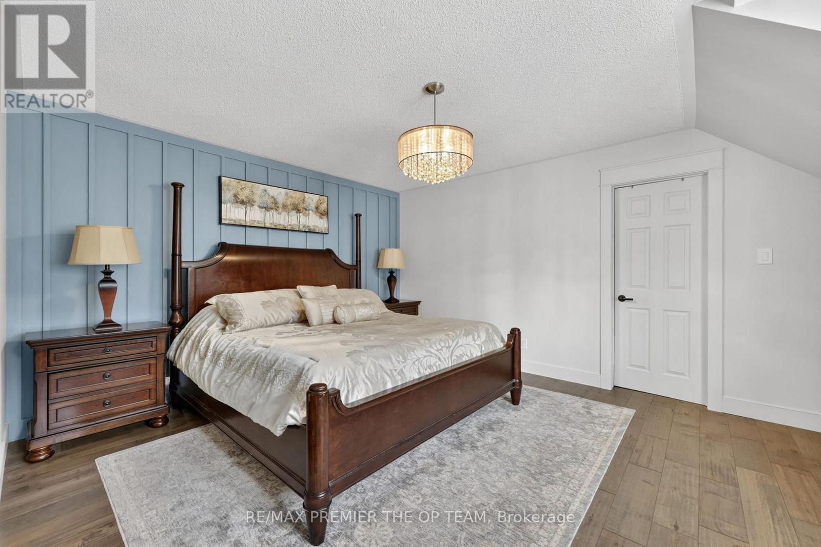 344207 15TH SIDE ROAD - 33
