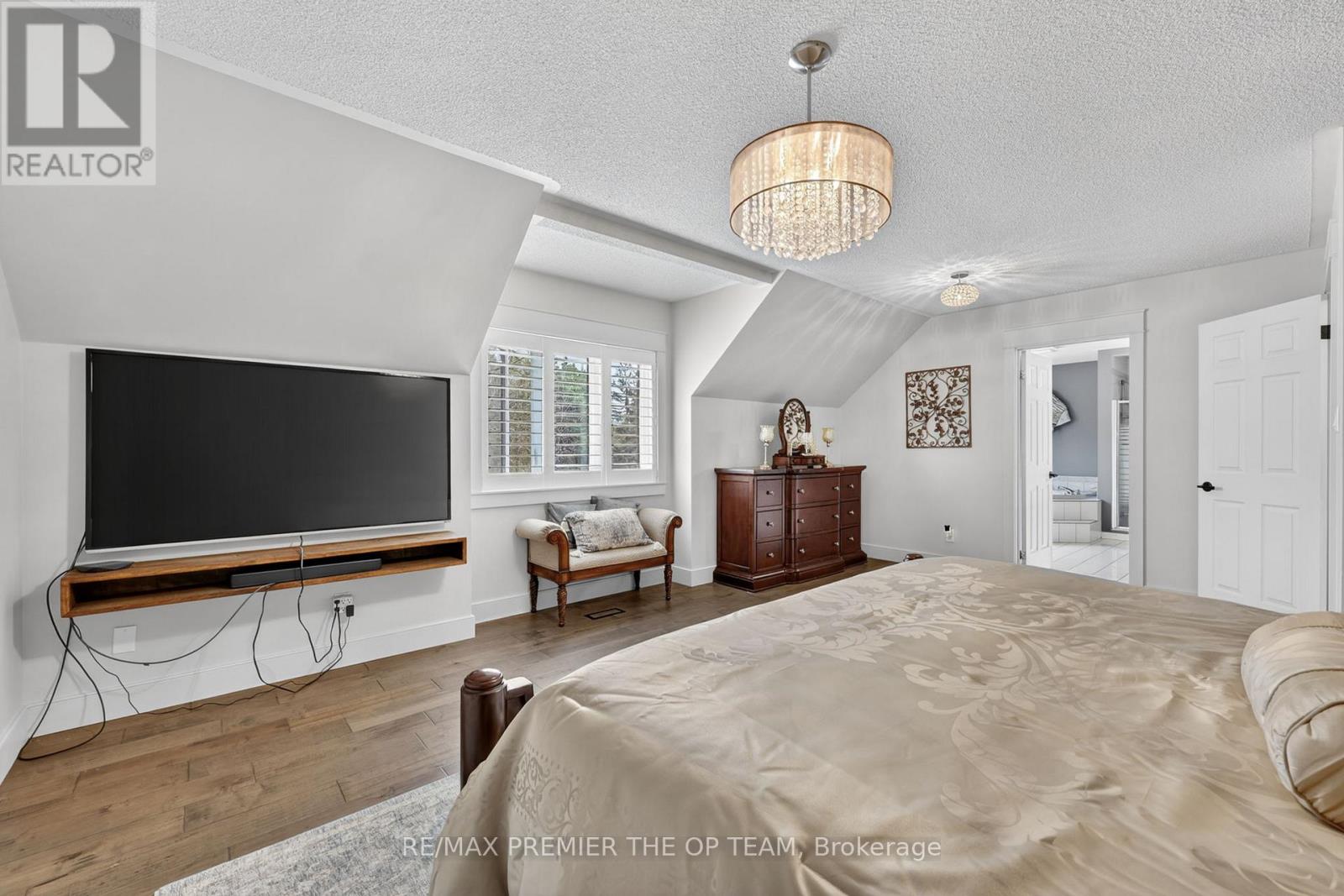344207 15TH SIDE ROAD - 35