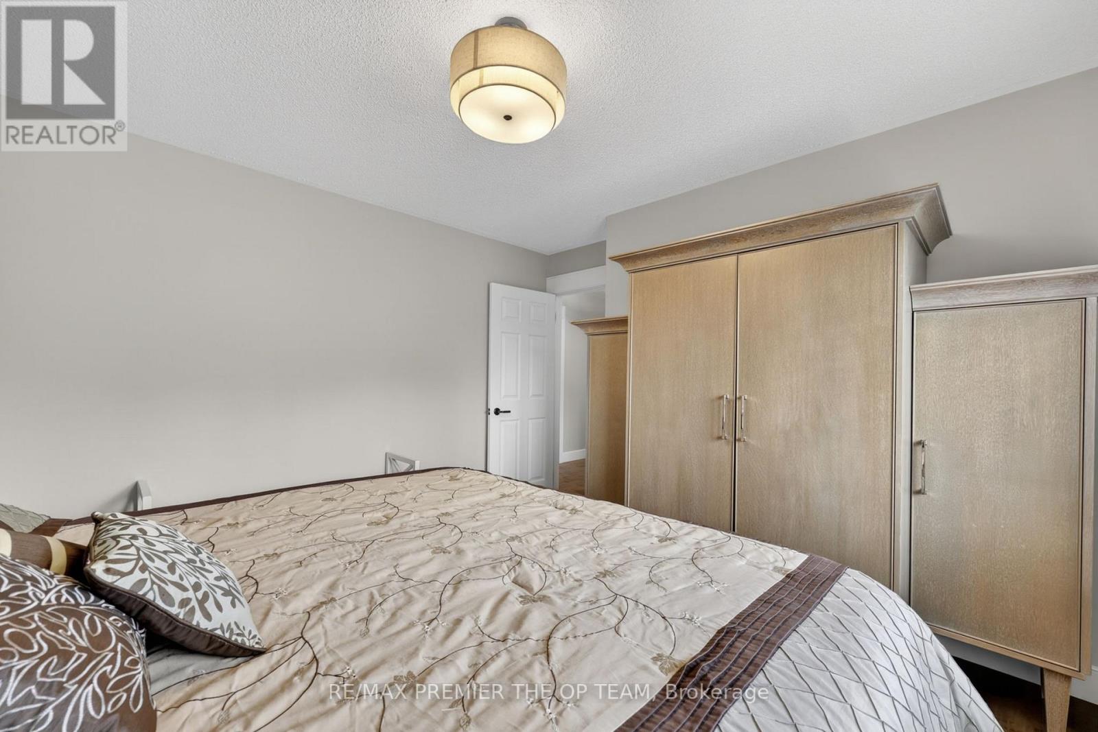 344207 15TH SIDE ROAD - 42