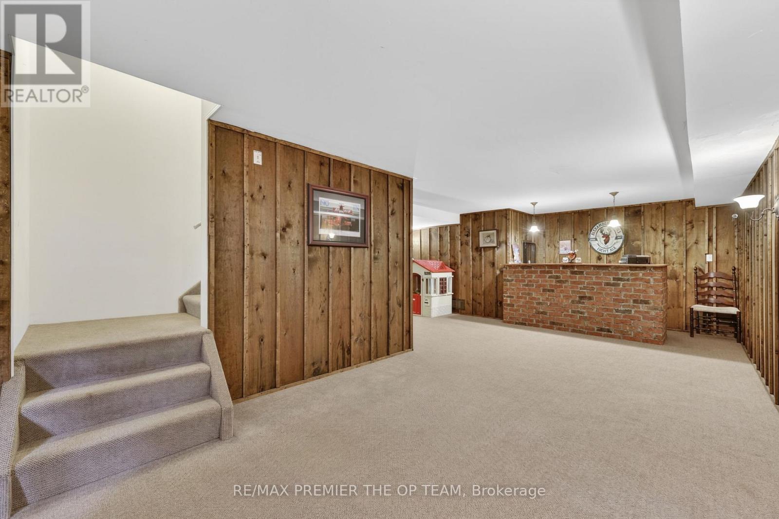 344207 15TH SIDE ROAD - 46