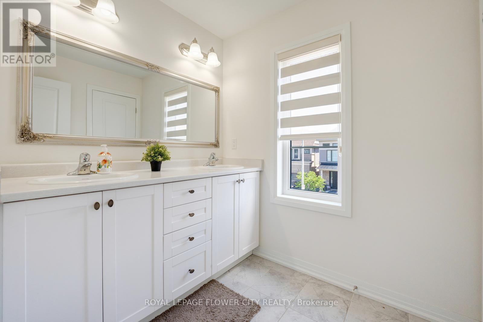 44 WEYLIE STREET - Image 38