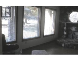 Living room - 31011 Township Road 420, Rural Ponoka County, AB T0C2J0 Photo 9