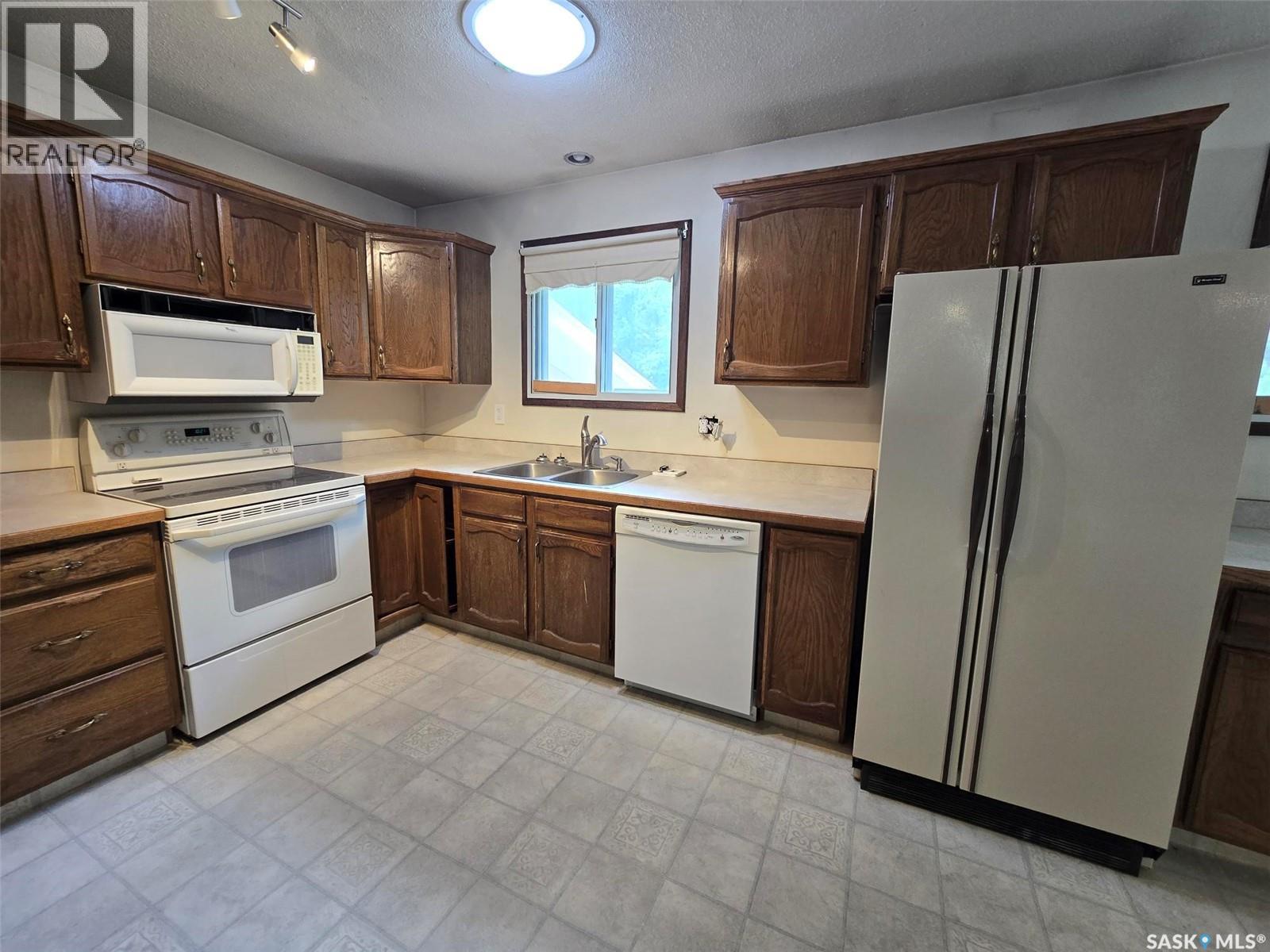 1118 Bell STREET - 26