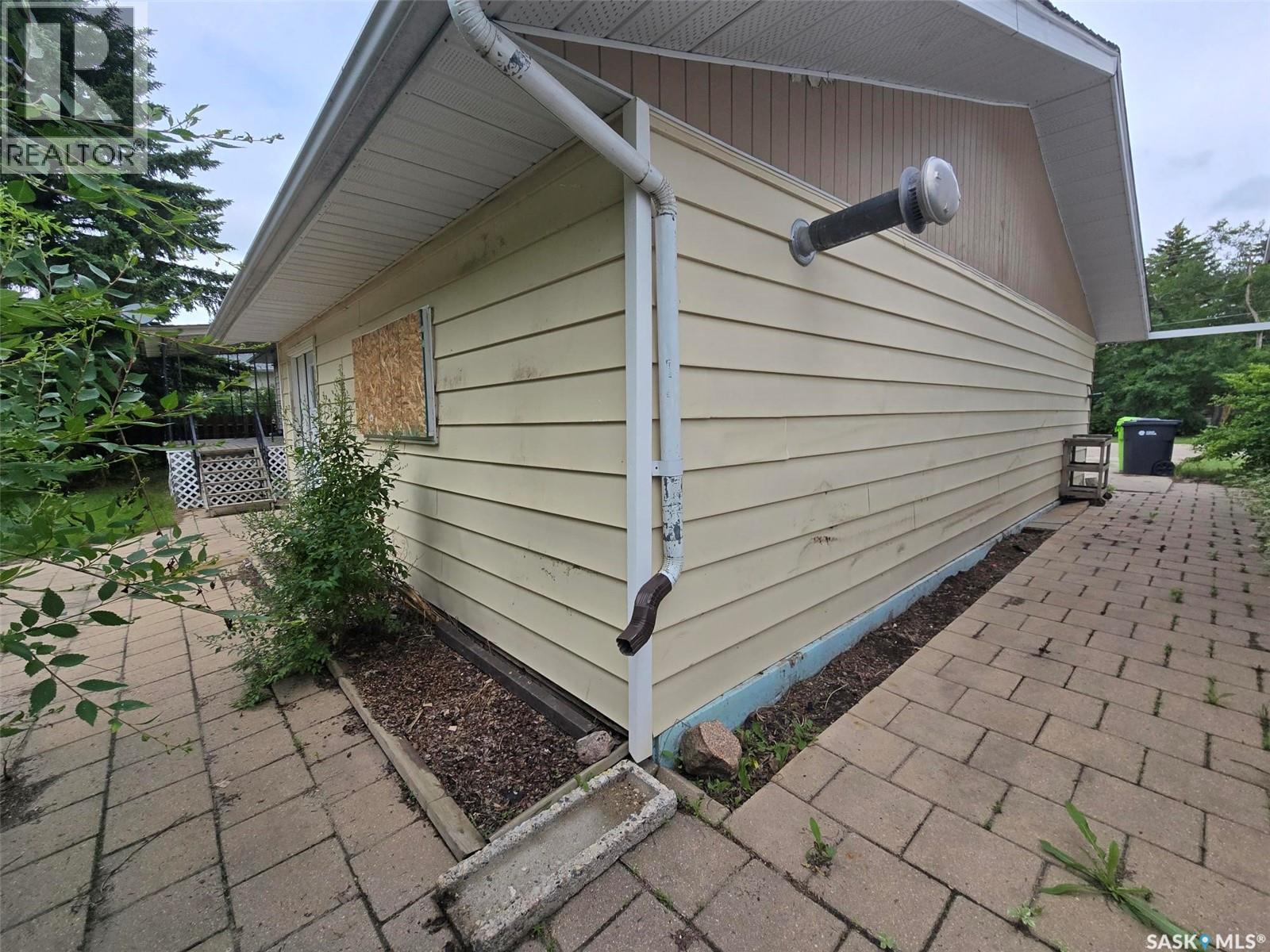 1118 Bell STREET - 68