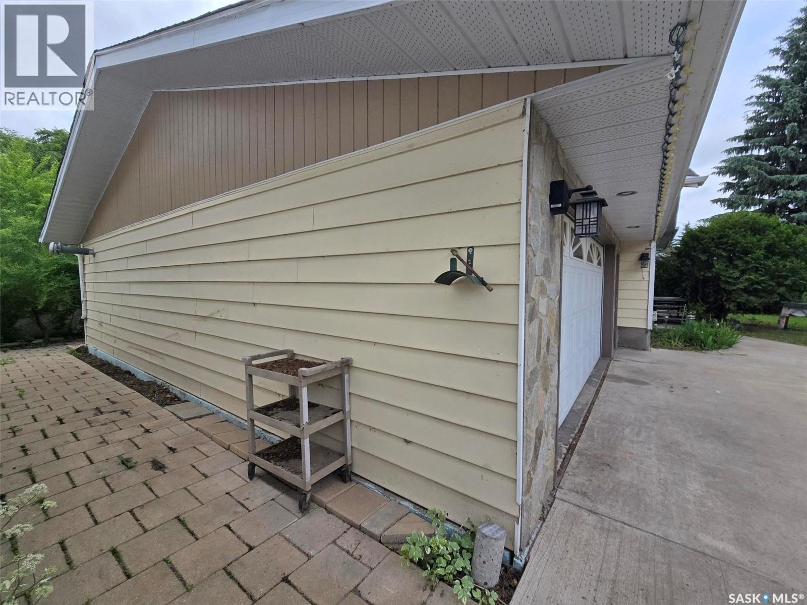 1118 Bell STREET - 69