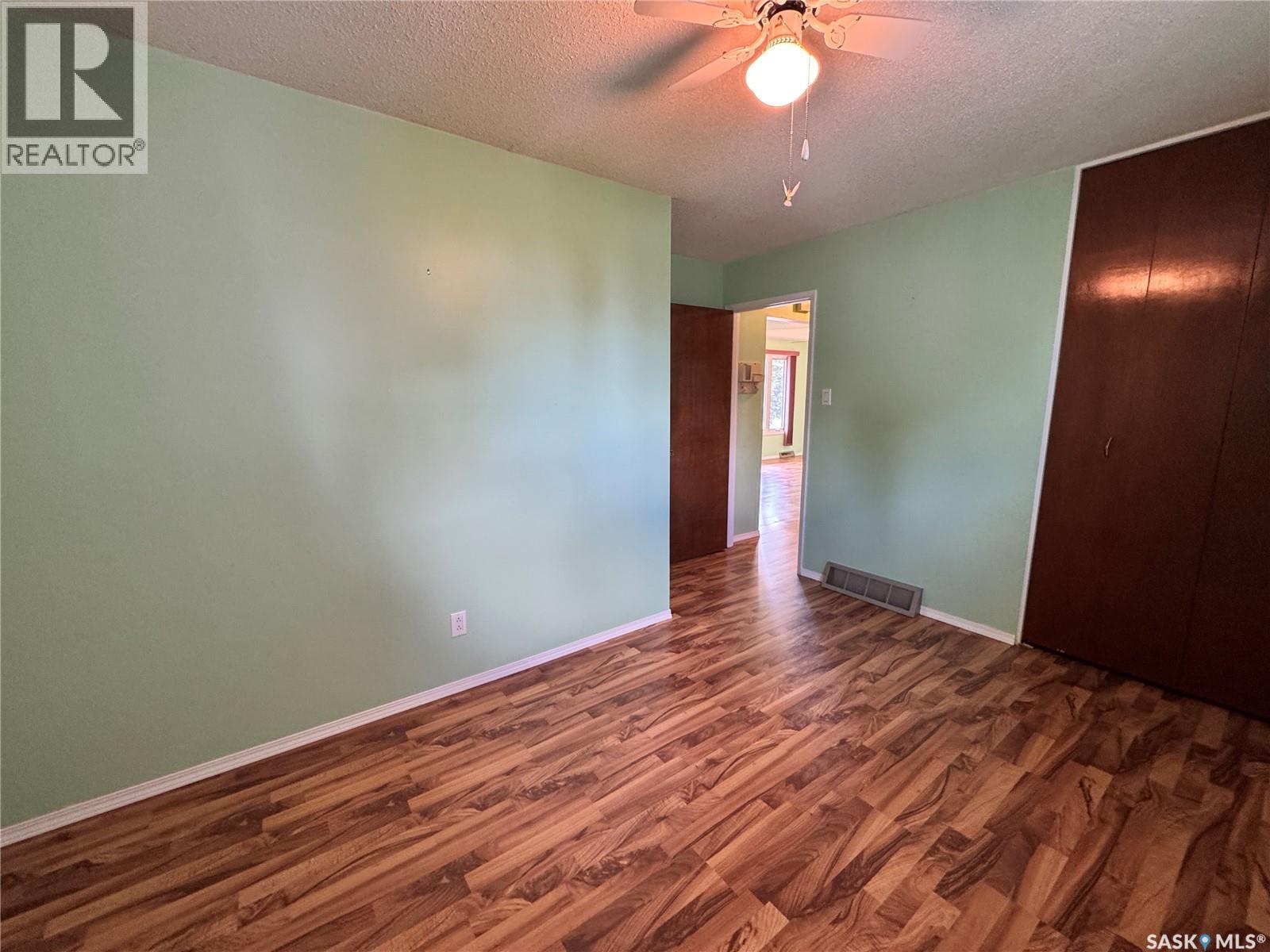 213 5th AVENUE E - 14