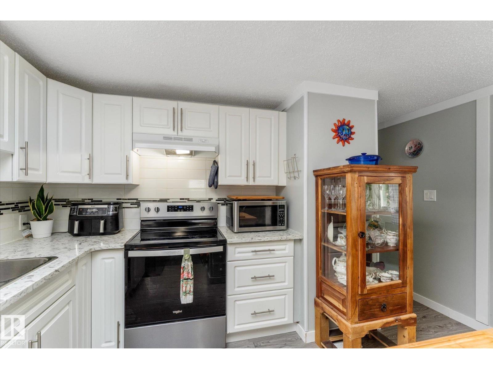 #9 305 CALAHOO RD - 9