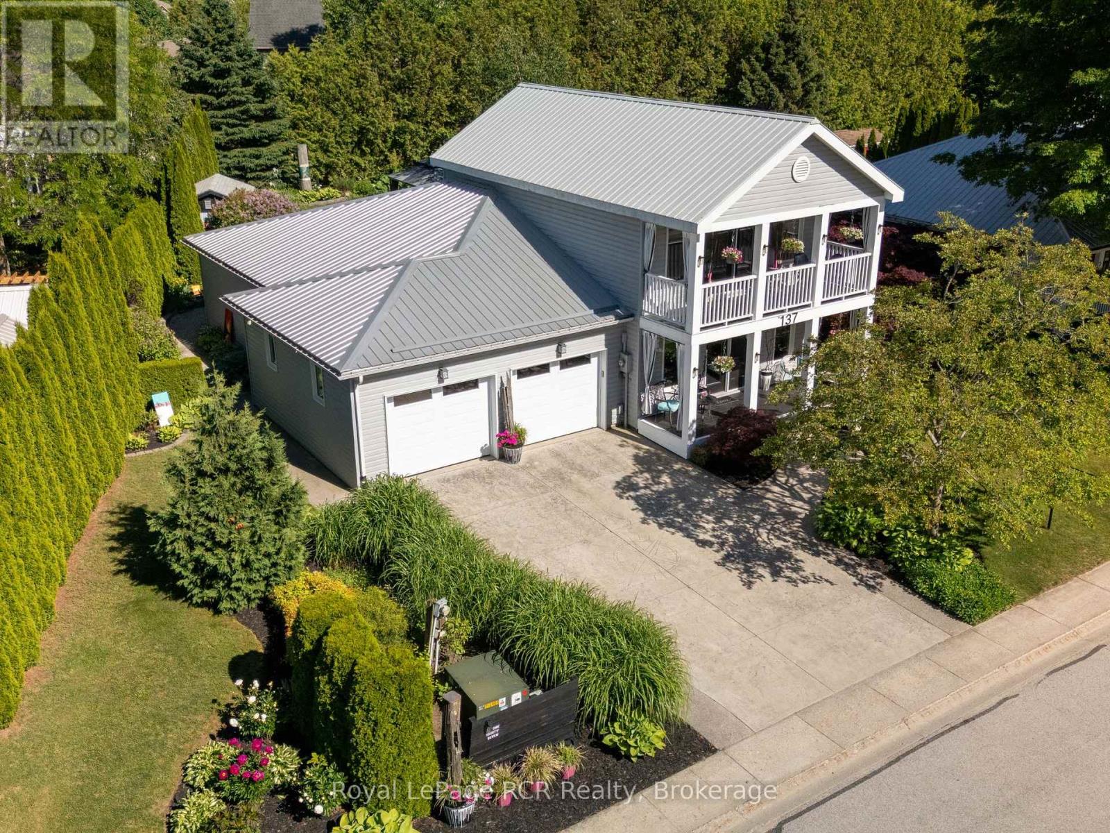 137 383 MCNABB STREET - 1